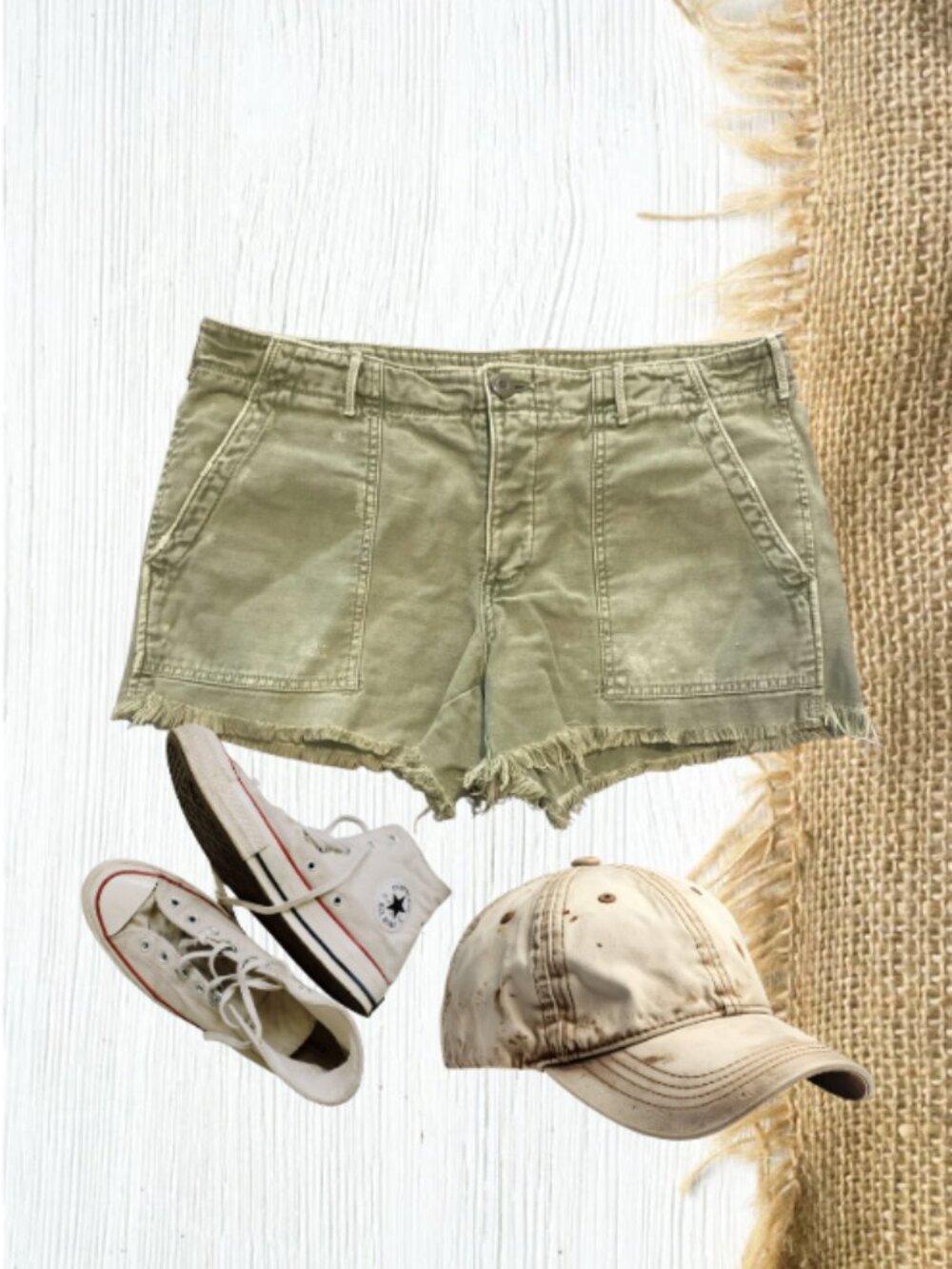 American Eagle Y2K army green patch pocket cut off shorts size 10